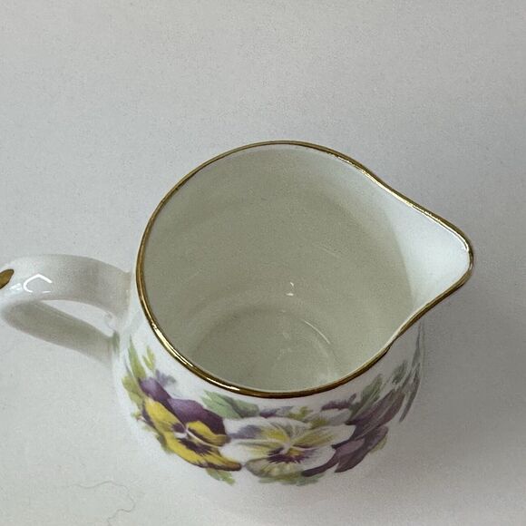 CROWN STAFFORDSHIRE Mini Creamer & Sugar Bowl White, Yellow, Purple Pansies VTG - Picture 7 of 13